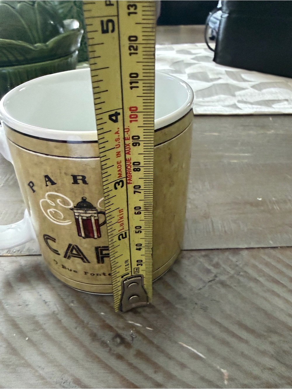 Sakura Beige Paris Café Mug with Black and Red Accents - Picture 2 of 4